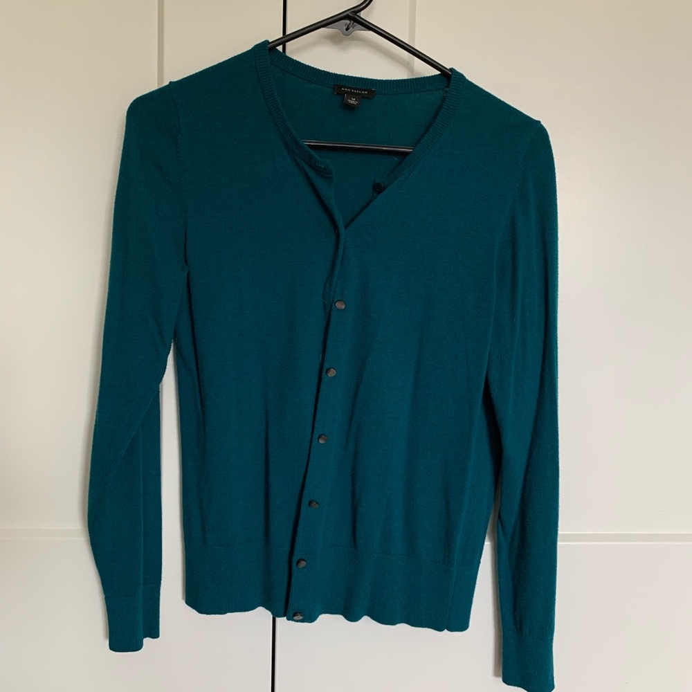 Ann Taylor women’s cardigan